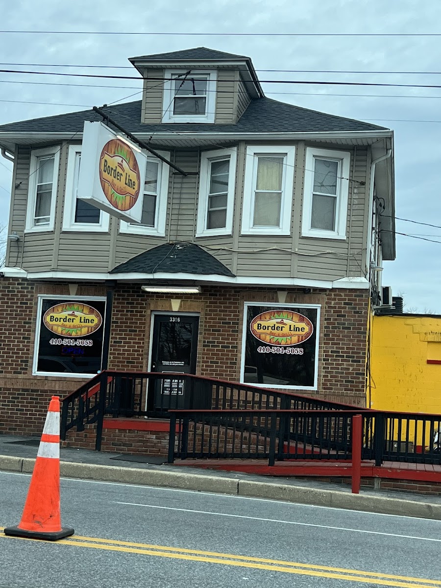 Borderline Bar & Restaurant